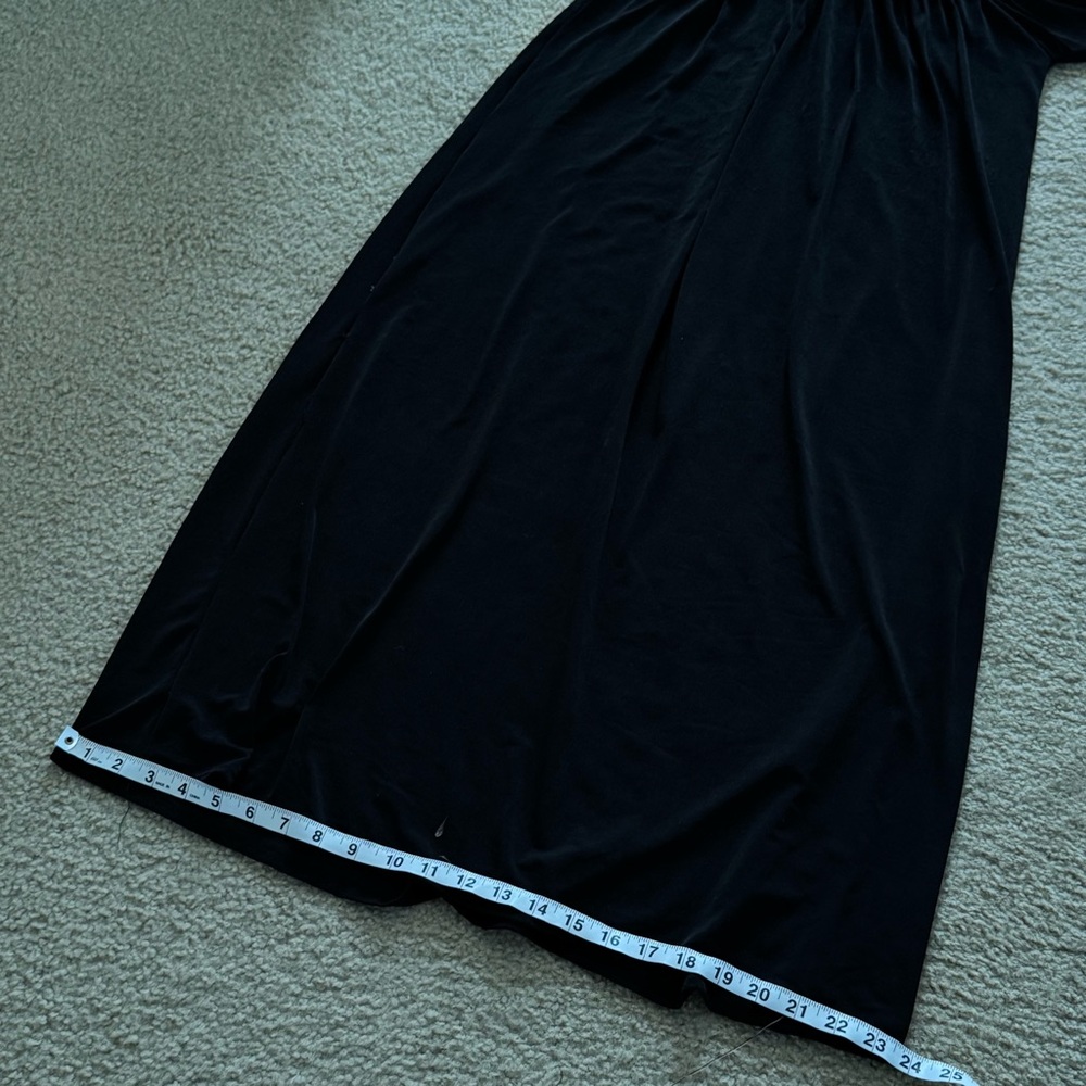 Elegant Black Long Sleeve Dress abaya  with Beaded Details - Picture 5 of 8